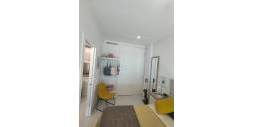 Resale - Apartment / Flat - Torrevieja