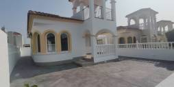 Resale - Villa - Orihuela
