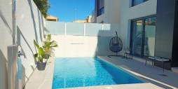 Venta - Villa - Orihuela Costa - Punta Prima
